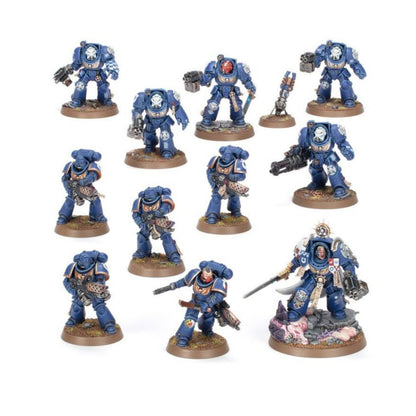 Warhammer 40,000 Starter Set Tabletop Miniatures Game with Space Marines and Tyranids