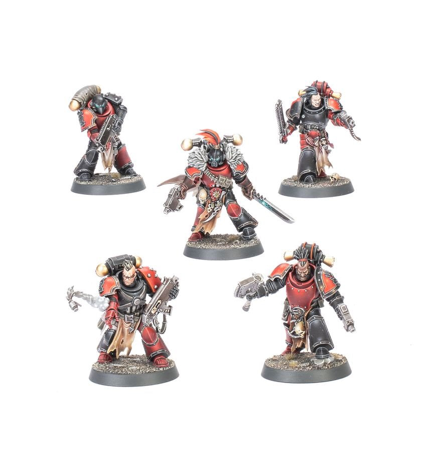 Warhammer 40,000 Red Corsairs Raiders Miniatures Set – 5 Customizable Chaos Space Marines with Transfer Sheet, Plastic Model Kit for Warhammer 40K