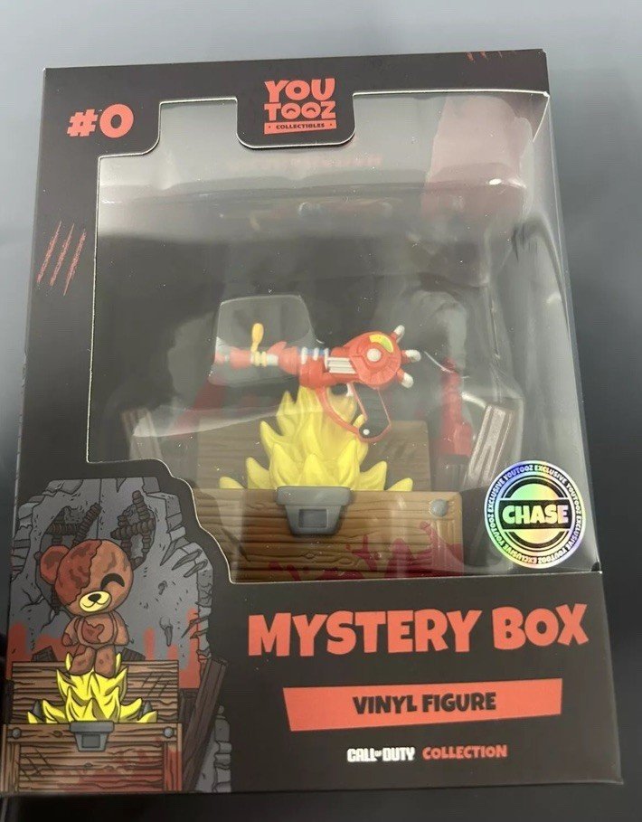 Mystery Box Raygun Youtooz Call of Duty Collection - 4.9" Chase Collectible Vinyl Figure #0 with Window Display Box