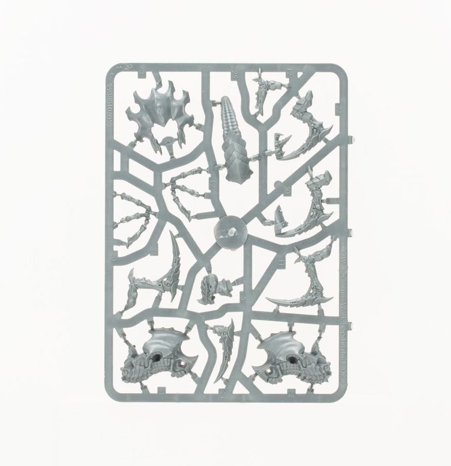 Warhammer 40,000 Combat Patrol Tyranid Assault Brood – 18 Miniatures Including Parasite of Mortrex, Genestealers, Tyrant Guard & Biovore | Warhammer 40K Tyranids Army Set
