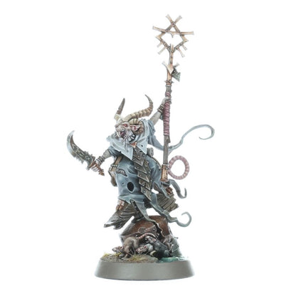 Warhammer Age of Sigmar: Ultimate Starter Set – Spearhead Starter Box with Stormcast Eternals & Skaven, 37 Push-Fit Miniatures, Gaming Mat, Dice & Rulebooks (PRE-ORDER)
