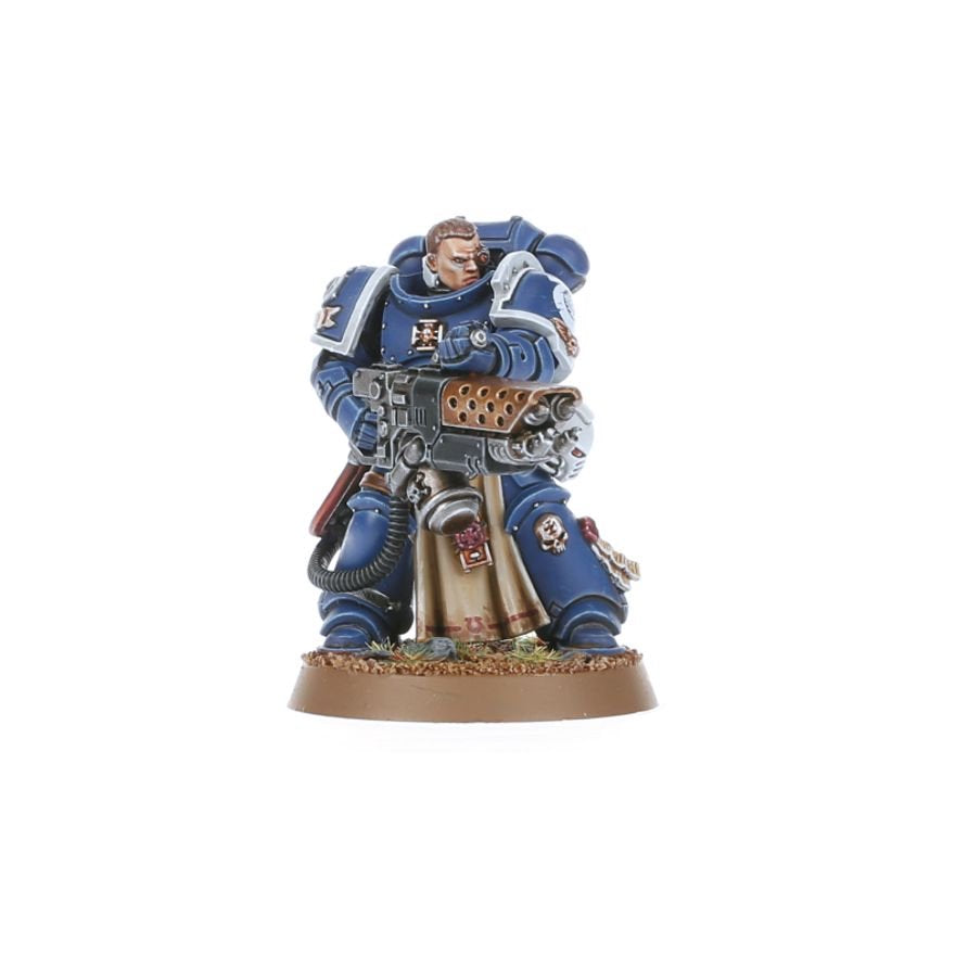 Warhammer 40K Space Marines Sternguard Veteran Squad Miniatures Kit – 5 Customizable Veteran Marksmen with Bolt Rifles, Combi-Weapons & Accessories – Warhammer 40,000 Model Building Set