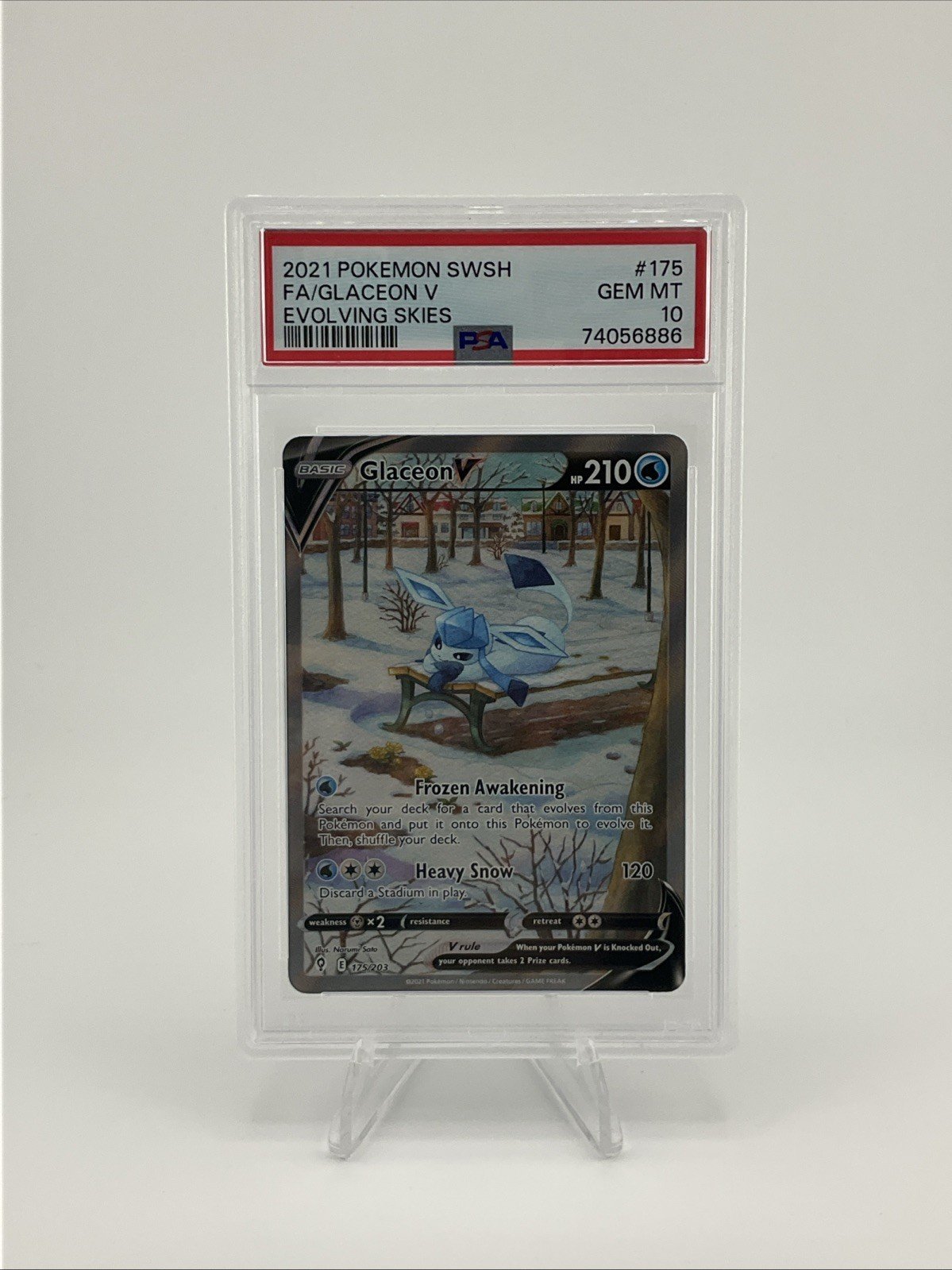 Pokemon TCG - Glaceon V (Alternate Full Art) 175/203 SWSH07 PSA 10