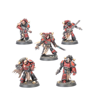 Warhammer 40,000 Red Corsairs Raiders Miniatures Set – 5 Customizable Chaos Space Marines with Transfer Sheet, Plastic Model Kit for Warhammer 40K