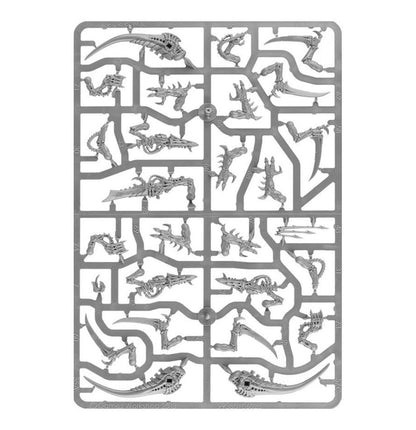 Warhammer 40,000 Tyranids Warriors Miniatures Kit – Build 3 Tyranid Warriors or Tyranid Prime – Customizable Bio-Weapons & Poses – Plastic Tabletop Model Set