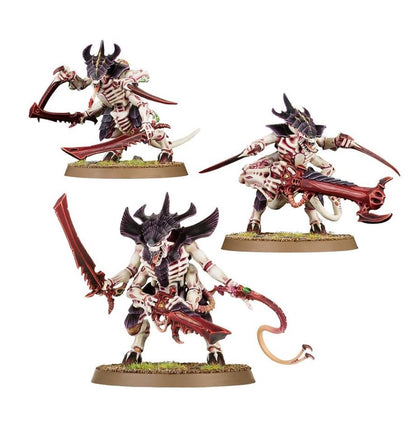 Warhammer 40,000 Tyranids Warriors Miniatures Kit – Build 3 Tyranid Warriors or Tyranid Prime – Customizable Bio-Weapons & Poses – Plastic Tabletop Model Set
