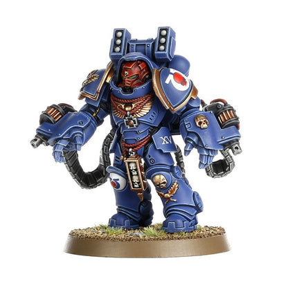 Warhammer 40K Space Marines Primaris Aggressor Squad – Multi-Part Plastic Miniatures Kit with Gravis Armour, Weapon Options & 3 Citadel Bases (PRE-ORDER)