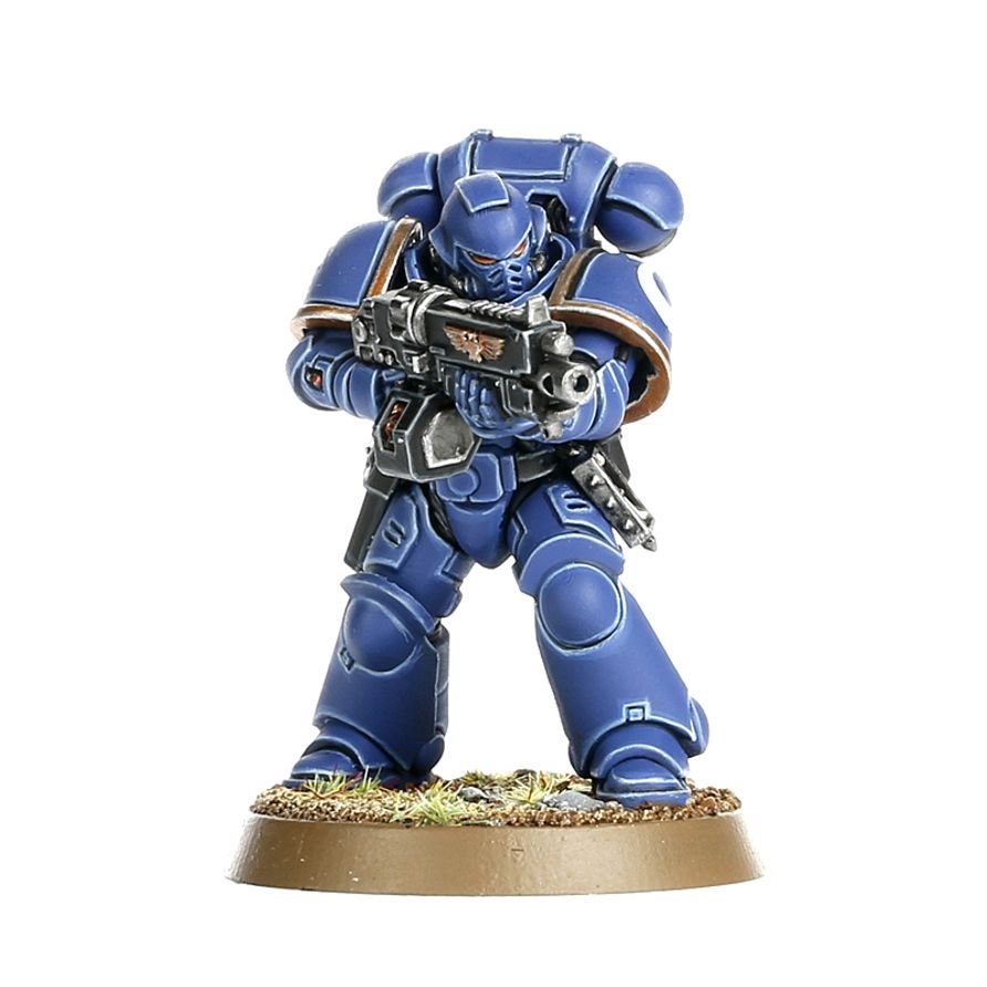 Warhammer 40K Space Marines Primaris Intercessors Squad Miniatures Set – 10 Multi-Part Plastic Figures with Bolt Rifle Options, Mk X Tacticus Armour & Citadel Bases