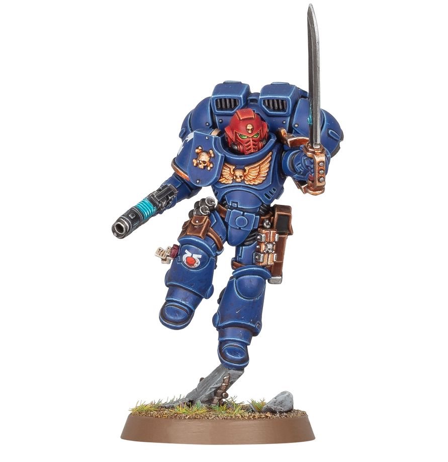 Warhammer 40K Assault Intercessors with Jump Packs - Space Marine Airborne Assault Squad Miniatures - Build 5 Jump Pack Intercessors with Chainswords, Heavy Bolt Pistols & Custom Weapon Options